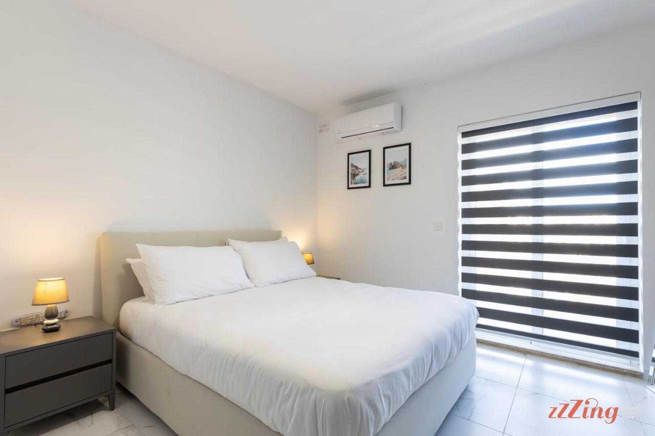 A Stunning Apartment With Spectacular Sea Views St. Paul's Bay Exterior photo